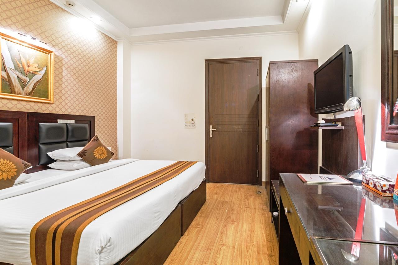 Royal Residence Mg Road Gurgaon Buitenkant foto