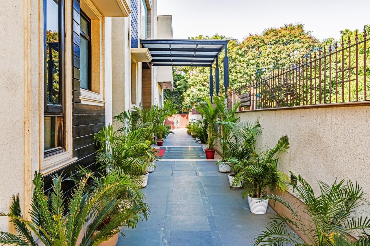 Royal Residence Mg Road Gurgaon Buitenkant foto