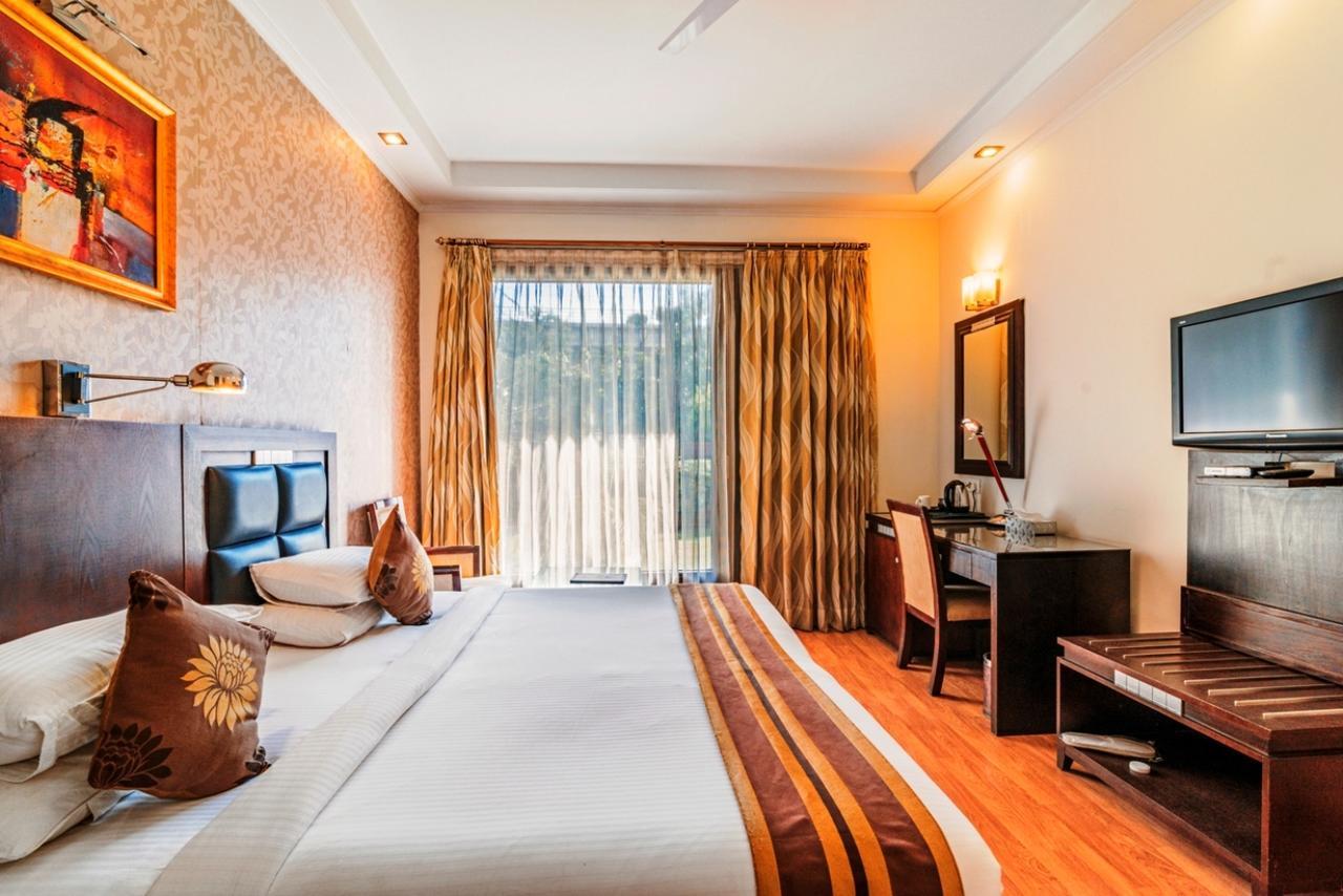 Royal Residence Mg Road Gurgaon Buitenkant foto