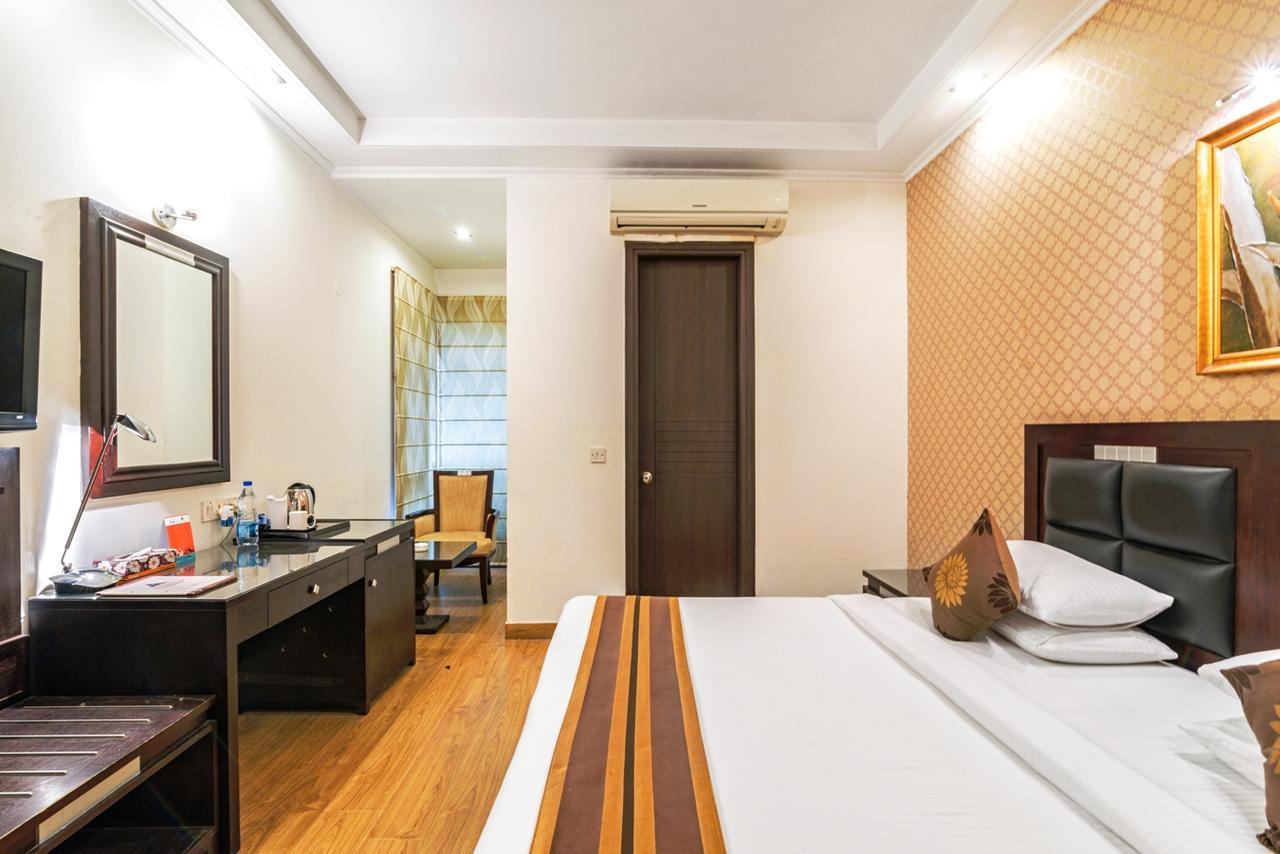 Royal Residence Mg Road Gurgaon Buitenkant foto
