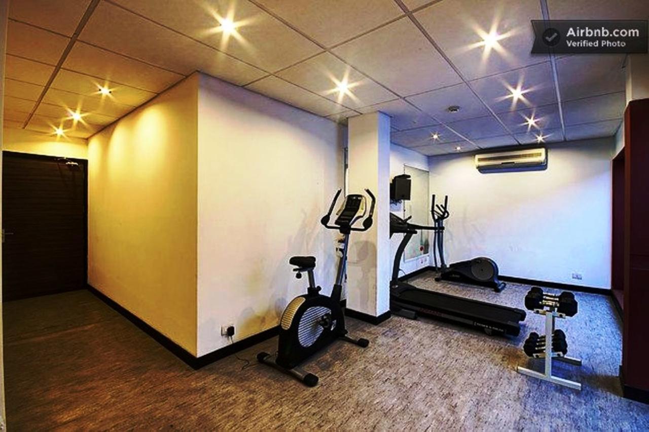 Royal Residence Mg Road Gurgaon Buitenkant foto