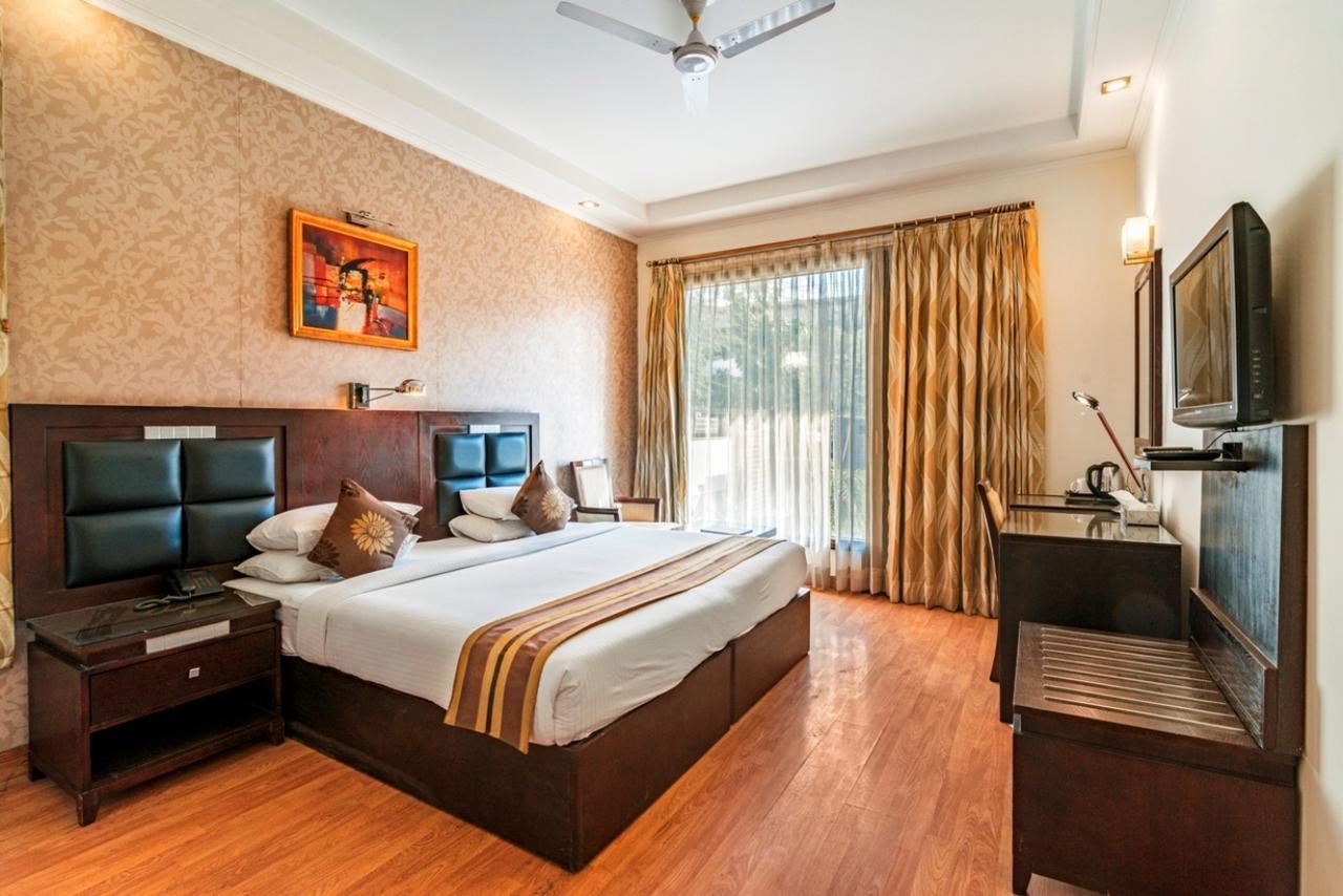 Royal Residence Mg Road Gurgaon Buitenkant foto