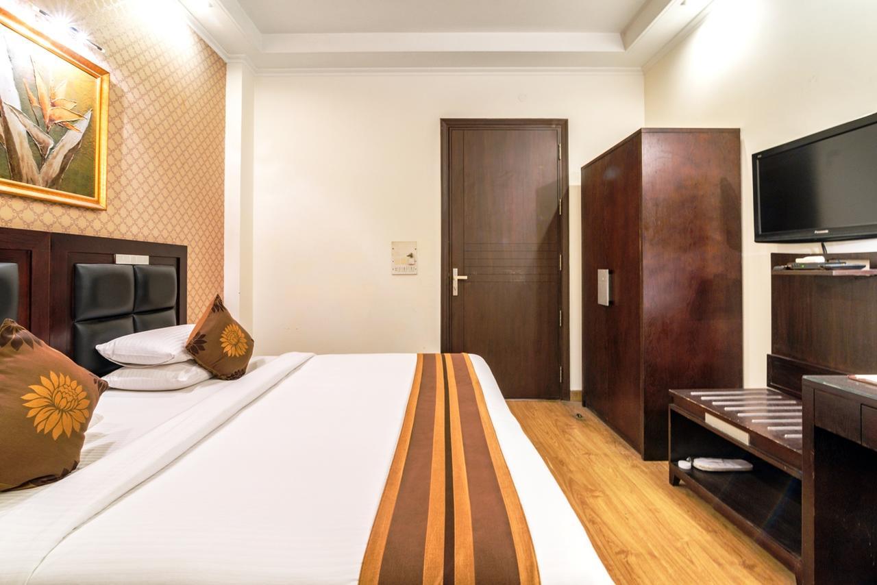 Royal Residence Mg Road Gurgaon Buitenkant foto