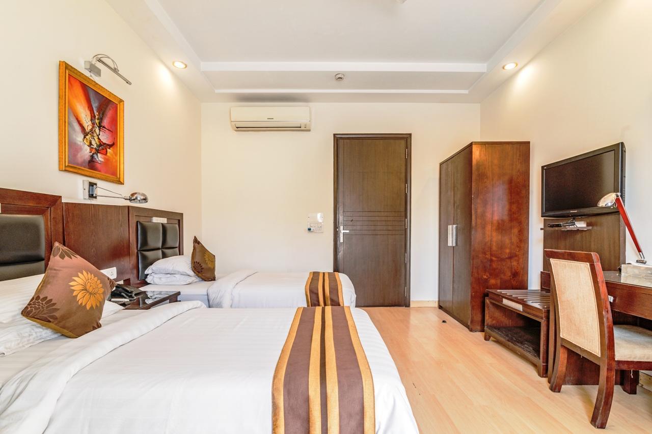 Royal Residence Mg Road Gurgaon Buitenkant foto