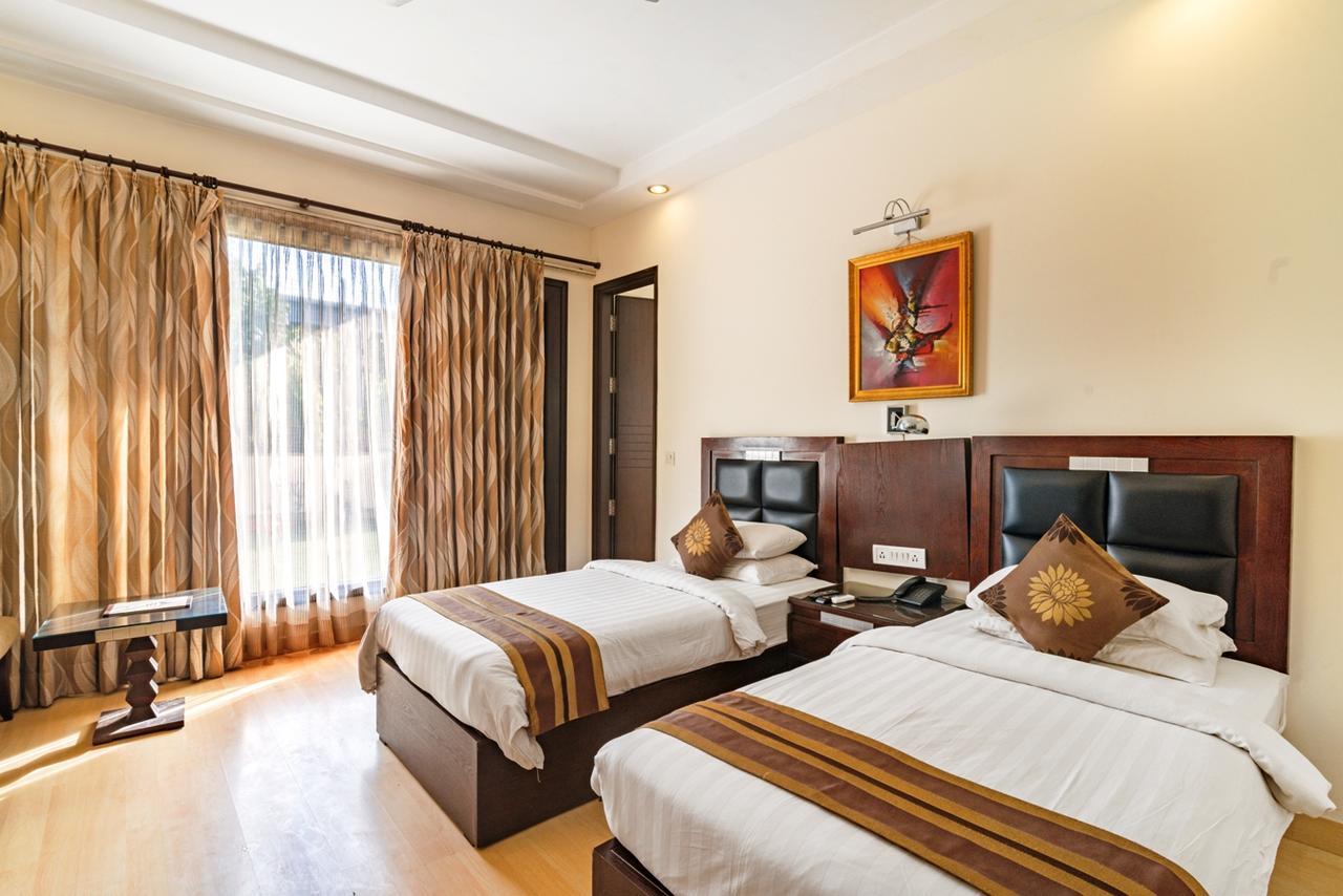 Royal Residence Mg Road Gurgaon Buitenkant foto